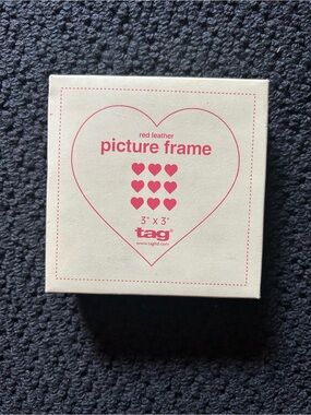 Tag Red Heart ❤️ Leather Picture Frame